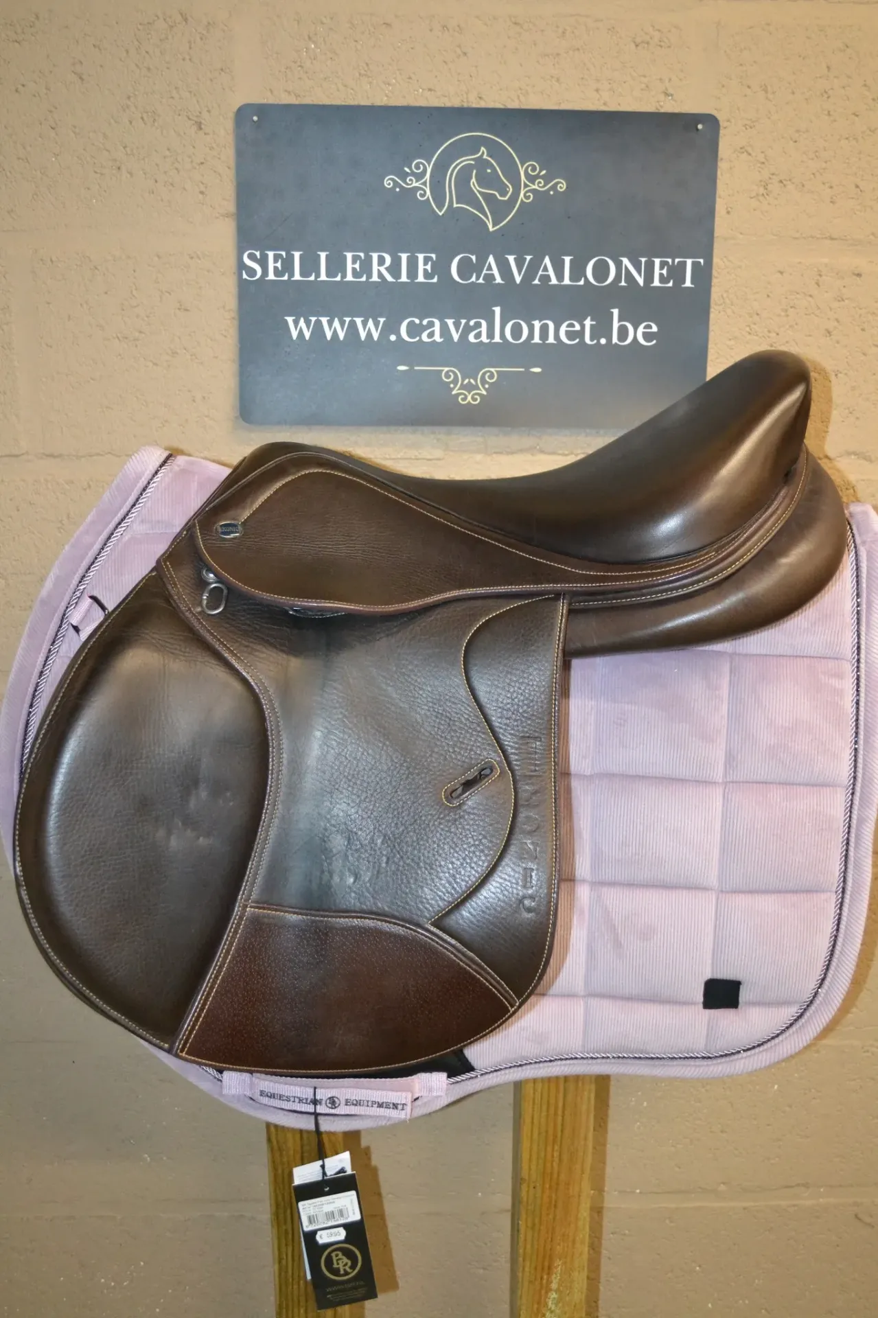 Selle Ikonic Jumping Classic Line 17,5
