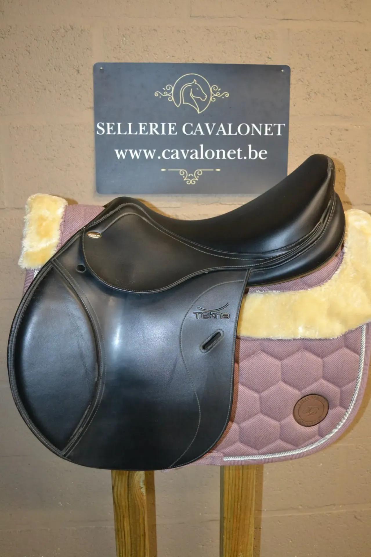 [DV1947] Selle Tekna Jump 17