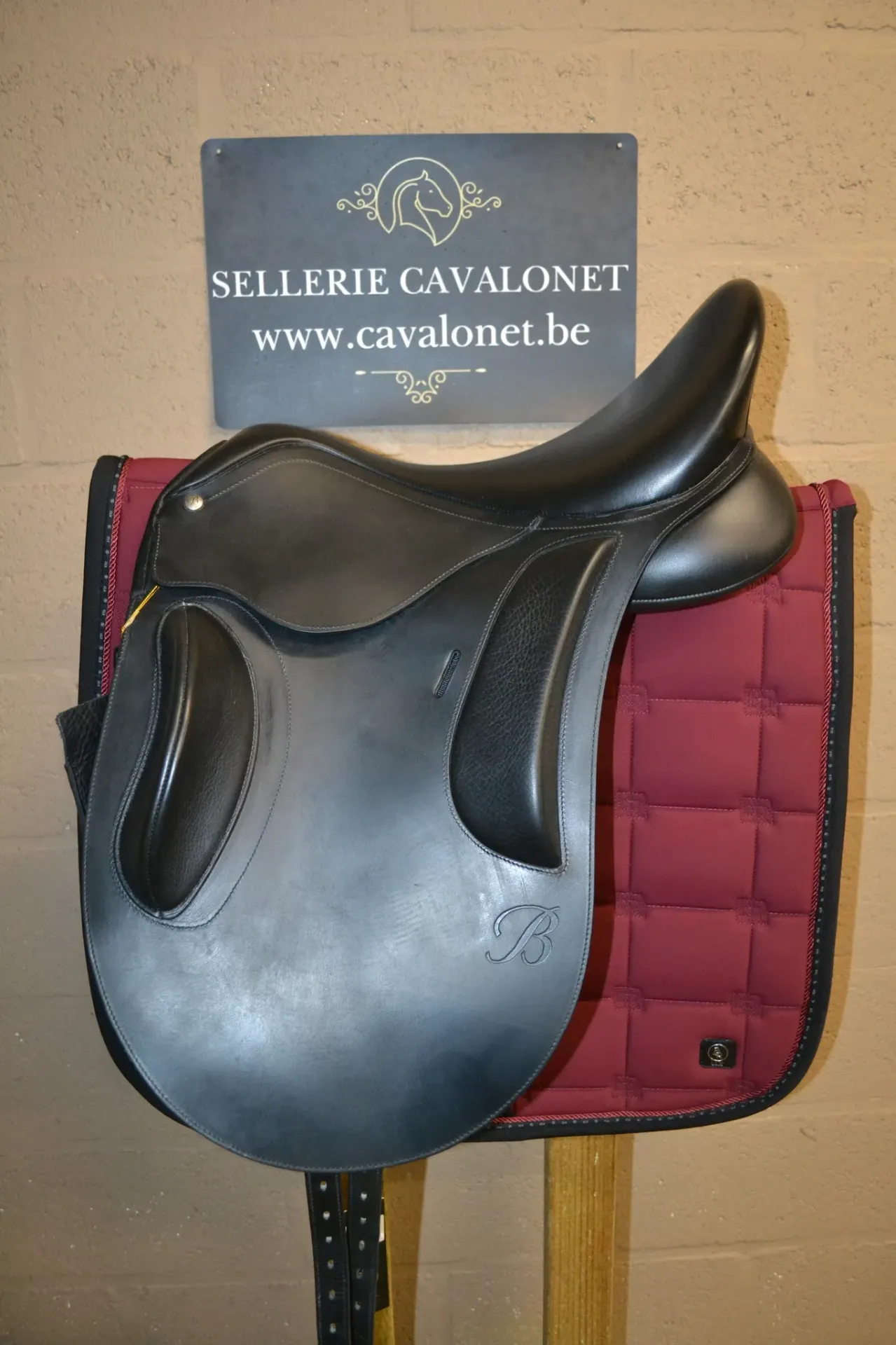 Selle Bates Versa Cair 17,5