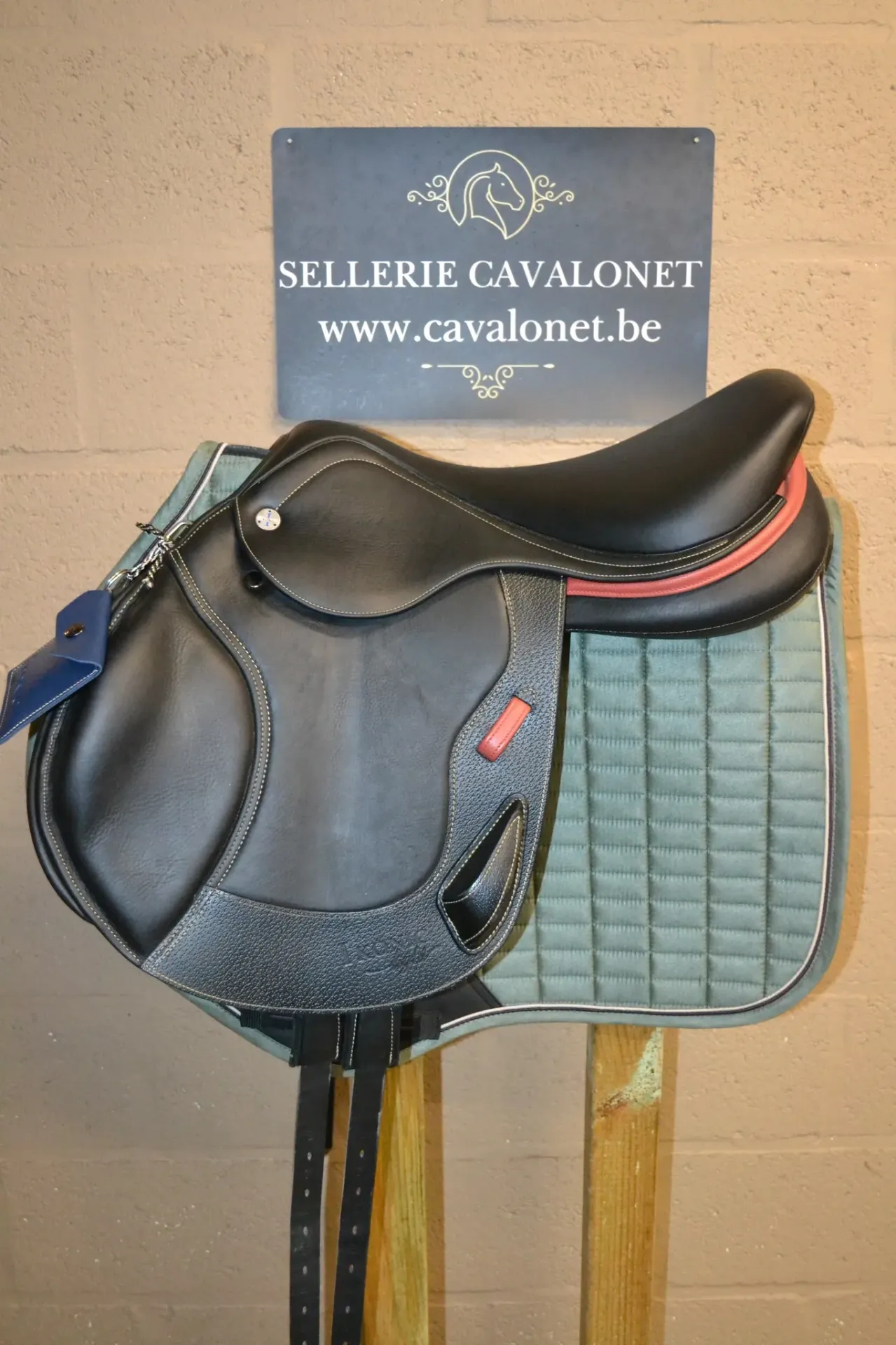 Selle Ikonic light Horseball 17